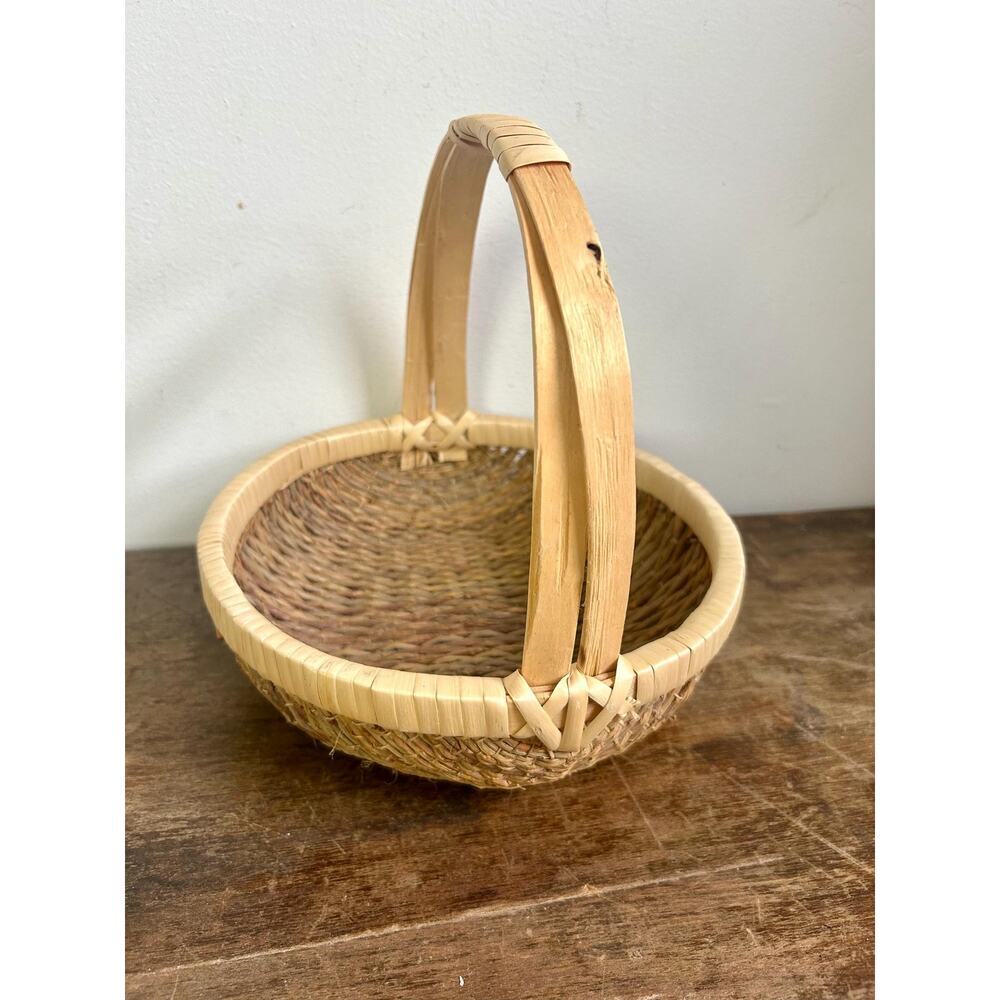 Round Bottom Vintage Handled Basket | Cottagecore Basket | Tisket-a-Tasket